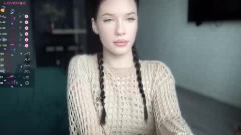 Mia  online show from 11, 2, 2025