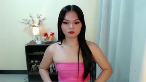 Snapshot of yourangelictransgirl chatting on 29, 1, 2025 Hi its me Yna online show from 29, 1, 2025
