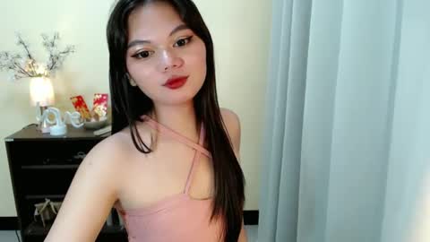 Snapshot of yourangelictransgirl chatting on 5, 2, 2025 Hi its me Yna online show from 5, 2, 2025