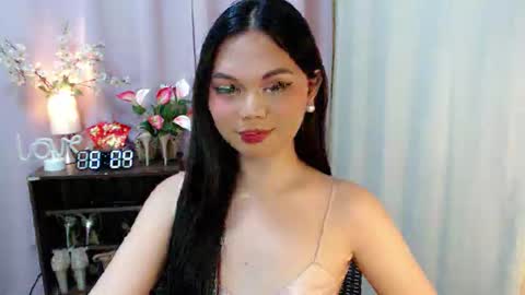 Snapshot of yourangelictransgirl chatting on 11, 9, 2025 Hi its me Yna online show from 11, 9, 2025
