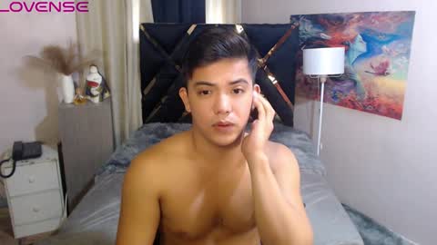 yourasian_bradley online show from 9, 10, 2025