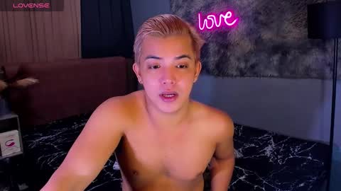 yourasian_bradley online show from 2, 11, 2025