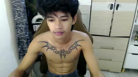 yourasian_eric online show from 23, 2, 2026