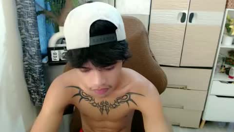 yourasian_eric online show from 26, 2, 2026