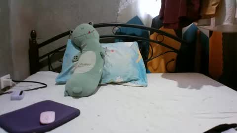 yourasian_lover29 online show from 10, 4, 2026