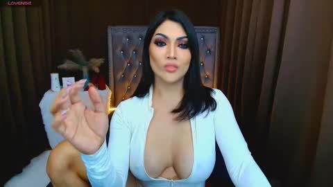 Snapshot of yourasiangoddess69 chatting on 25, 2, 2026 Goddess online show from 25, 2, 2026