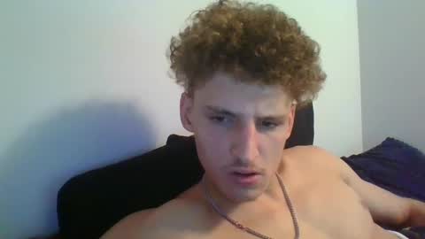 Snapshot of yourbitch1762 chatting on 18, 9, 2025 yourbitch1762 online show from 18, 9, 2025