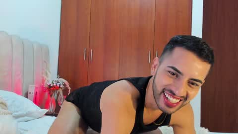Snapshot of yourboynextdoor1 chatting on 4, 1, 2025 YOURBOYNEXTDOOR online show from 4, 1, 2025