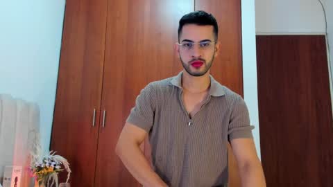 Snapshot of yourboynextdoor1 chatting on 4, 1, 2025 YOURBOYNEXTDOOR online show from 4, 1, 2025