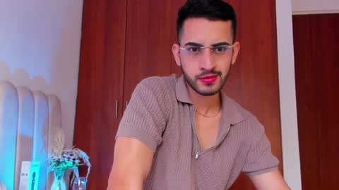 Snapshot of yourboynextdoor1 chatting on 4, 1, 2025 YOURBOYNEXTDOOR online show from 4, 1, 2025
