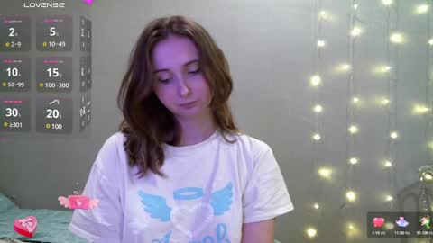 Snapshot of yourcreamyister chatting on 20, 2, 2025 creamysister online show from 20, 2, 2025