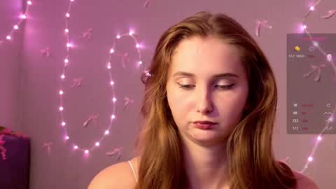 Snapshot of yourcreamyister chatting on 7, 11, 2025 creamysister online show from 7, 11, 2025