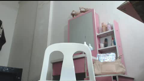 Snapshot of yourdreamisabell chatting on 8, 5, 2026 yourdreamisabell online show from 8, 5, 2026