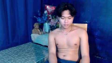 Snapshot of youre_naughtyboy chatting on 6, 11, 2025 NaughtyBoy online show from 6, 11, 2025