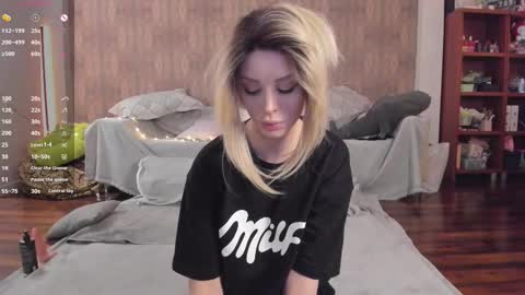 Mary online show from 8, 11, 2025