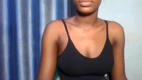 Snapshot of yourfavcamgirl_ chatting on 16, 1, 2026 favcamgirl online show from 16, 1, 2026