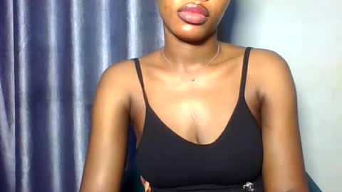 Snapshot of yourfavcamgirl_ chatting on 3, 2, 2026 favcamgirl online show from 3, 2, 2026