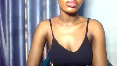 Snapshot of yourfavcamgirl_ chatting on 3, 2, 2026 favcamgirl online show from 3, 2, 2026