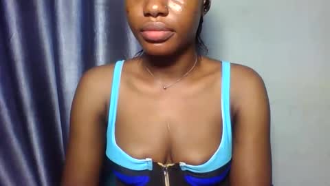 Snapshot of yourfavcamgirl_ chatting on 22, 2, 2026 favcamgirl online show from 22, 2, 2026