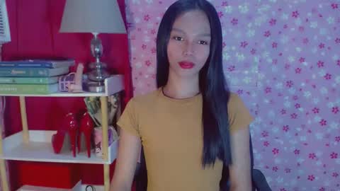 Snapshot of yourfavoratericcie chatting on 14, 11, 2025 RICCIE MAE online show from 14, 11, 2025