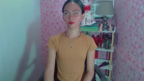 Snapshot of yourfavoratericcie chatting on 28, 11, 2025 RICCIE MAE online show from 28, 11, 2025