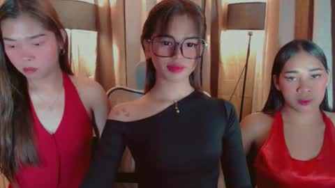 Snapshot of yourfavoratesunshine chatting on 8, 2, 2026 Sunshine online show from 8, 2, 2026