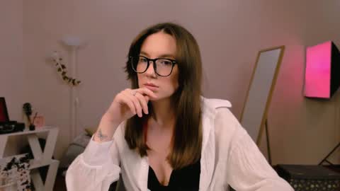 Snapshot of yourfrenchteacher chatting on 24, 1, 2025 Chloe online show from 24, 1, 2025