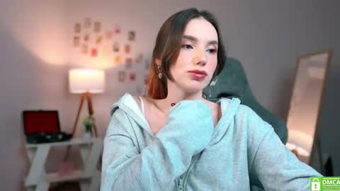Snapshot of yourfrenchteacher chatting on 16, 9, 2025 Chloe online show from 16, 9, 2025