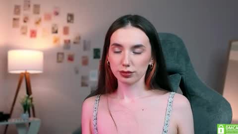 Snapshot of yourfrenchteacher chatting on 18, 9, 2025 Chloe online show from 18, 9, 2025