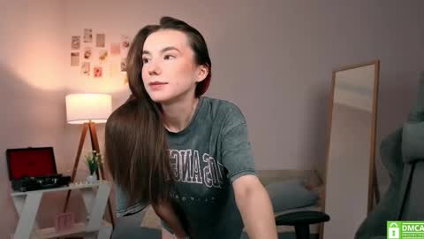 Snapshot of yourfrenchteacher chatting on 28, 10, 2025 Chloe online show from 28, 10, 2025