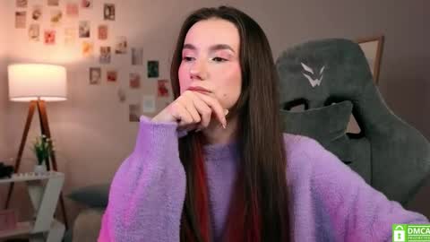 Snapshot of yourfrenchteacher chatting on 6, 11, 2025 Chloe online show from 6, 11, 2025