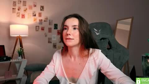 Snapshot of yourfrenchteacher chatting on 8, 11, 2025 Chloe online show from 8, 11, 2025