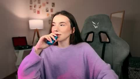 Snapshot of yourfrenchteacher chatting on 30, 11, 2025 Chloe online show from 30, 11, 2025