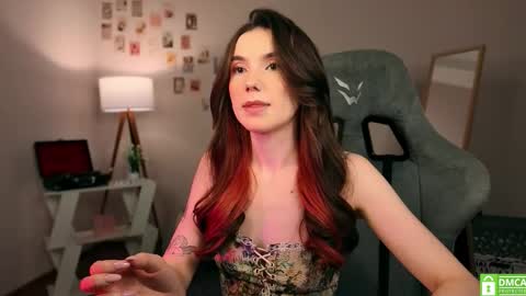 Snapshot of yourfrenchteacher chatting on 3, 12, 2025 Chloe online show from 3, 12, 2025