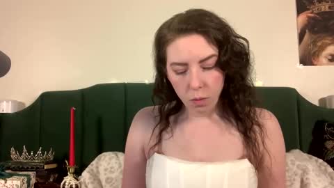 Sarlei Sar-uh-lie online show from 1, 12, 2025