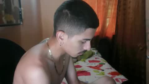 Snapshot of yourgodzeus chatting on 4, 12, 2025 yourgodzeus online show from 4, 12, 2025