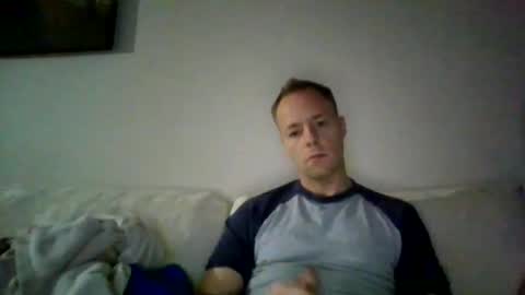 Snapshot of yourlove8523 chatting on 25, 11, 2025 yourlove8523 online show from 25, 11, 2025