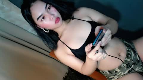 yourlove_dannica online show from 18, 4, 2026