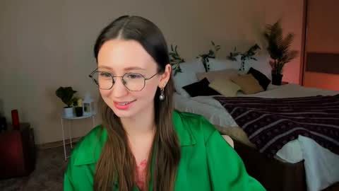 Snapshot of yourlovelystoryy chatting on 19, 1, 2026 Vetta online show from 19, 1, 2026