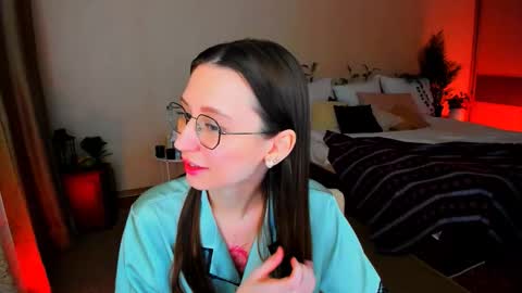 Snapshot of yourlovelystoryy chatting on 9, 2, 2026 Vetta online show from 9, 2, 2026