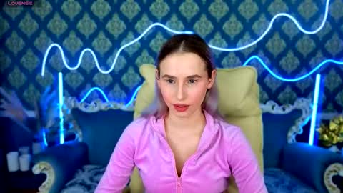 yourmoneyboss_nikki online show from 11, 11, 2025