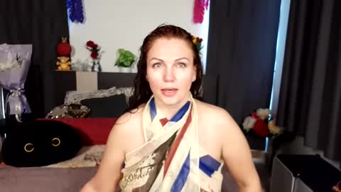 yourmysterycharm online show from 3, 12, 2025