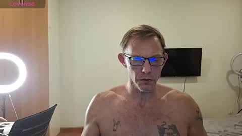 Snapshot of yournaughtyneighbors25 chatting on 14, 12, 2025 Ellie and Wesley online show from 14, 12, 2025