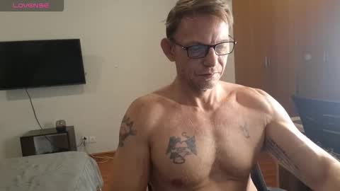 Snapshot of yournaughtyneighbors25 chatting on 15, 12, 2025 Ellie and Wesley online show from 15, 12, 2025