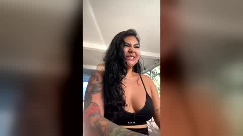 Mia online show from 28, 7, 2026