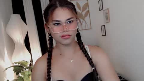 Snapshot of yourprettyblythe_ts chatting on 4, 6, 2026 yourprettyblythe_ts online show from 4, 6, 2026