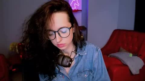 Snapshot of yours_sunny chatting on 22, 2, 2025 yours_sunny online show from 22, 2, 2025