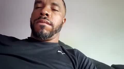 Snapshot of yoursexydaddy8181 chatting on 18, 6, 2026 yoursexydaddy8181 online show from 18, 6, 2026