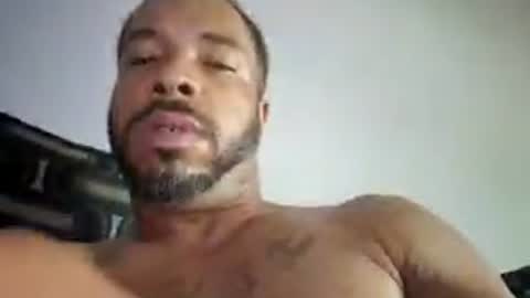 Snapshot of yoursexydaddy8181 chatting on 30, 7, 2026 yoursexydaddy8181 online show from 30, 7, 2026