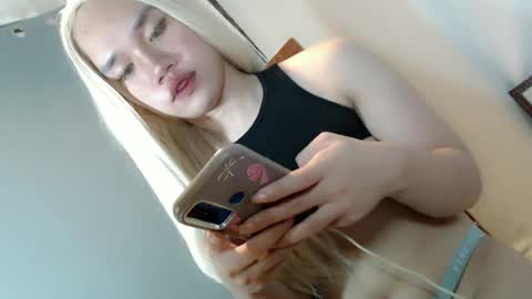 Snapshot of yourslutty_joan69 chatting on 22, 6, 2026 Joan online show from 22, 6, 2026